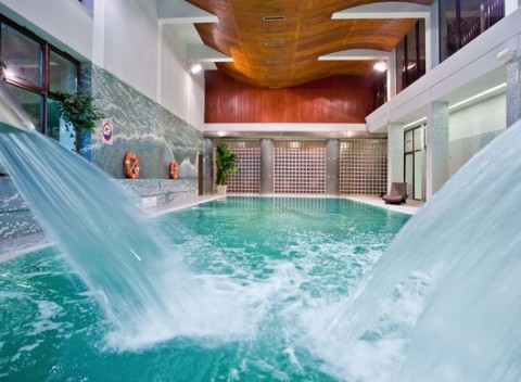 Obľúbený penzión Klimek**** len 5 km od hraníc, s polpenziou a voľným vstupom do aquaparku.