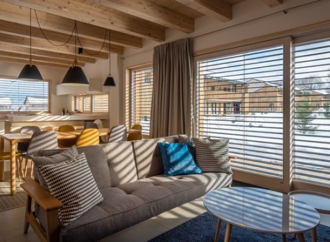 Demänová rezort pre 9 alebo 12 osôb na 3 noci vo Vile Grand alebo Chate L so saunou.