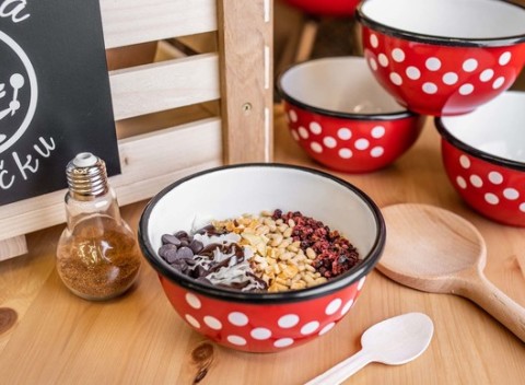 Sladká kaša s posýpkami alebo zdravý chia puding. Pochúťka v prevádzke Varila kašičku.