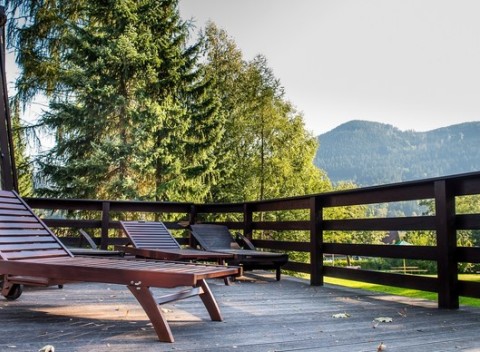 Letný pobyt v hoteli Odra v Beskydách s polpenziou, wellness a procedúrami.