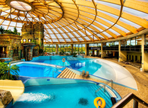 Pobyt s polpenziou v hoteli Aquaworld Resort Budapest**** s najväčším aquaparkom Maďarska.