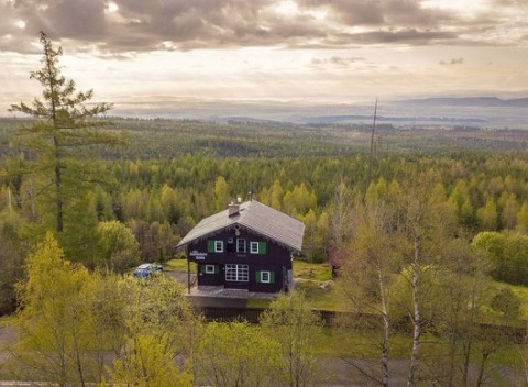 Tatranský Danielov dom až pre 13 ľudí po celý rok s možnosťou vianočných a novoročných pobytov.
