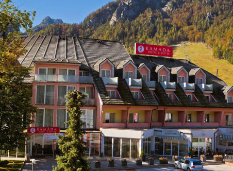 Poďte sa schladiť do Julských Álp. Predĺžený víkend pre  dvoch v 4* Ramada Hoteli v Krajnskej Gore.