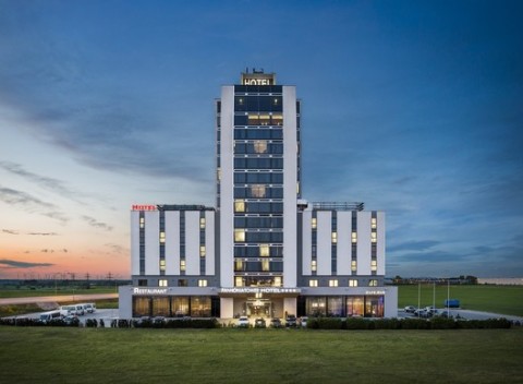 Štýlové ubytovanie hneď pri obchodoch v Parndorfe so zľavou na nákupy a saunami zdarma.