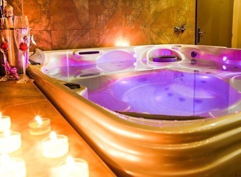 Vysočina v depandancii Hotela Renospond s polpenziou a wellness procedúrami.