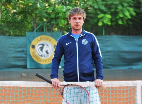 Tenisové tréningy pre deti v Apollo Academy.  Doprajte svojim deťom základy tenisu.