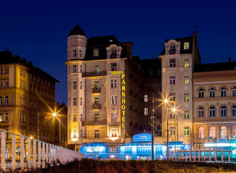 Komfortný víkend pre dvoch v Budapešti - Novum Golden Park**** s raňajkami.