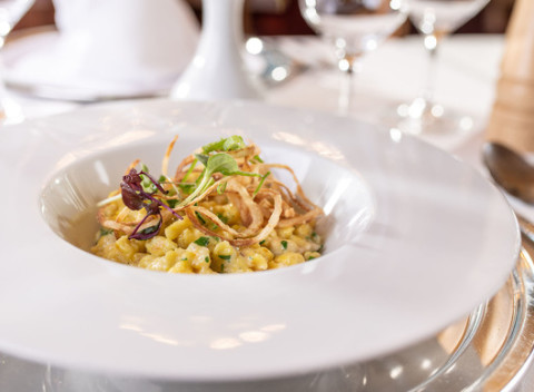 Degustačné 7-chodové menu v reštaurácii Hotela Devín**** inšpirované nemeckou kuchyňou.