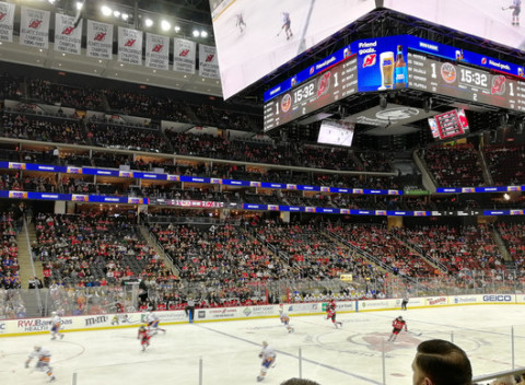 Svetový hokej naživo: Darujte originálny darček pre športovcov - poukážka na zájazd alebo vstupenka.