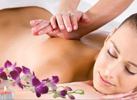 Skvelý relax a uvoľnenie Klasická či kalifornia masáž , lymfodrenáž tváre 