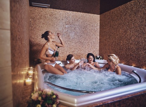 Karlovy Vary v Hoteli Green Paradise **** s polpenziou a až 5 procedúrami.