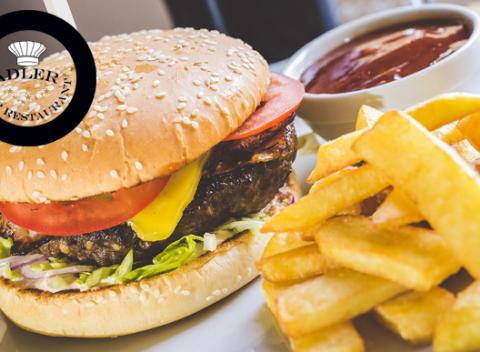 Perfektný hamburger Krymburger s 300 g hovädzím mäsom, hranolkami