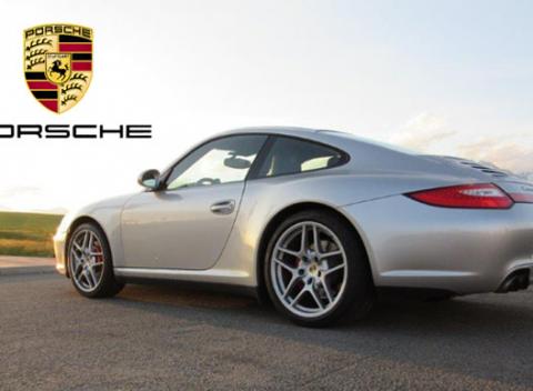 Skvelý adrenalínový zážitok Nezabudnuteľná jazda na Porsche 911 Carrera S