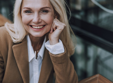 Omladnite s exkluzívnou procedúrou - výplň vrások pomocou kyseliny hyalurónovej – bez ihiel.