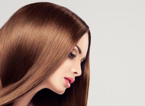 Prefarbiť a nastylovať Regenerácia a strihanie vlasov 