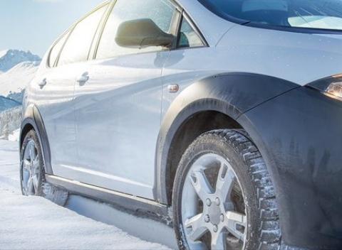 Bezpečná jazda aj v zime Kompletné prezutie a vyváženie pneumatík 