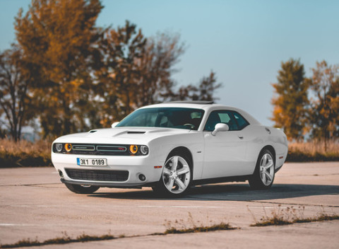 Jedinečný zážitok za volantom nadupaného Dodge Challengera V8 HEMI 5.7l.