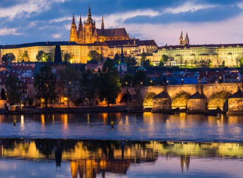 Romantická plavba po Vltave Vychutnajte si netradičný pohľad na Prahu