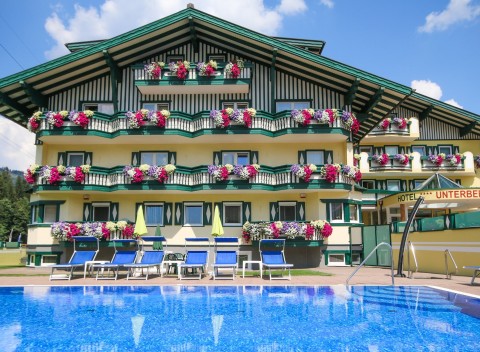 Rakúske Alpy v Hoteli Unterberghof **** s polpenziou a bazénom + deti zdarma.