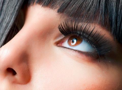 Magicky zvodný pohľad Úprava mihalníc 4D, úprava obočia grátis 