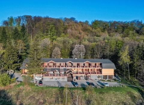 Jeseň v prekrásnej horskej prírode v hoteli Inovec*** so vstupom do wellness.