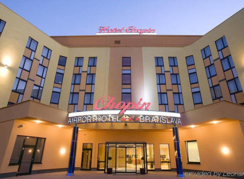 Mikulášsky víkend v Bratislave pre dvoch za super cenu pri nákupnom centre.