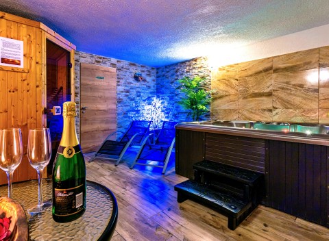 Lipno: Relax v Hoteli Hořice na Šumave s polpenziou a privátnym wellness.