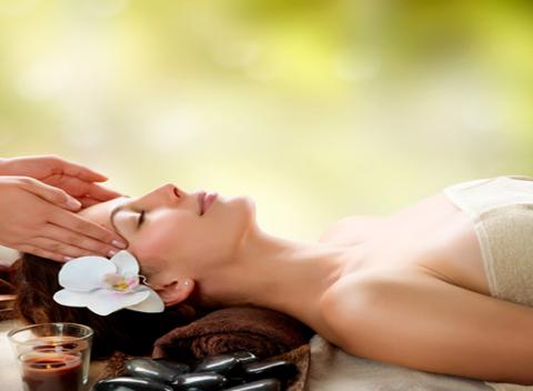 Doprajte si pohodu a relax Klasická či relaxačná masáž, darčeková poukážka 