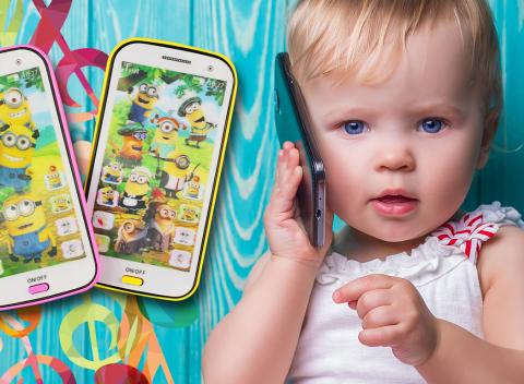 Veselé dotykové mobily Mimoni, ktorý svietia, spievajú aj učia anglicky 