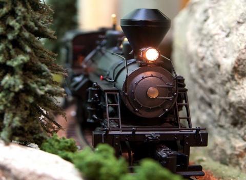 Nadčasový vláčik Rail King Jedinečnã hračka pre deti aj dospelých nadšencov