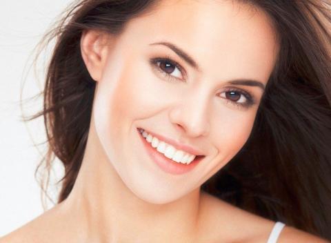 Osviežte svoj vzhľad Ultrazvukový hydratačný lifting tváre