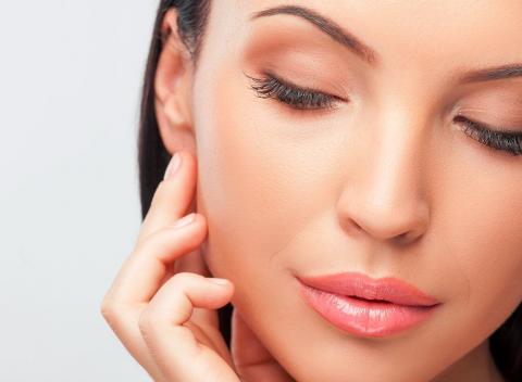 Darujte pod stromček krásu Poukážka na kozmetický zákrok v hodnote 100 €