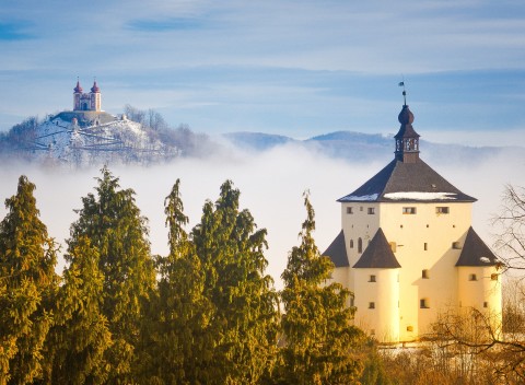 Štiavnické Bane: Penzión Vindšachta pri skiareáloch s raňajkami + dieťa zdarma.