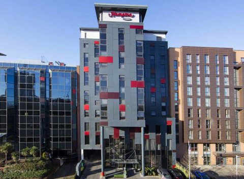 Silvestrovský pobyt v 4* hoteli Hilton Croydon, Londýn na 2 noci  pre dvoch.