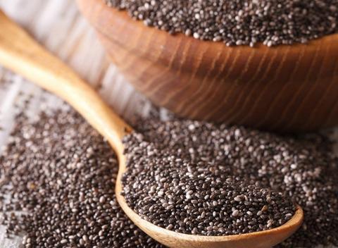 Prírodné Chia semienka Najbohatší rastlinný zdroj omega kyselín 