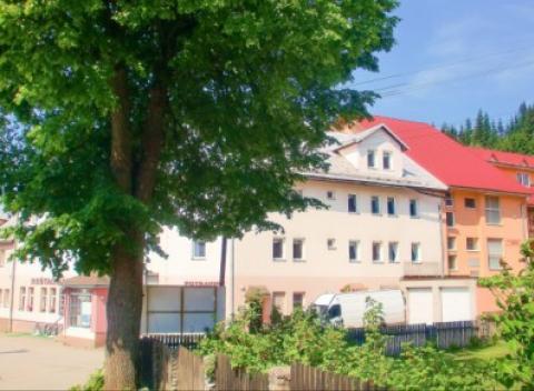 Wellness dovolenka v hoteli Tyrapol na Orave. Užite si krásu slovenskej prírody, alebo len relaxujte v hotelovom bazéne či v saune. 