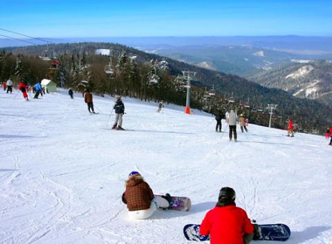 Nezabudnuteľná lyžovačka Celodenný skipass do strediska Skalka arena