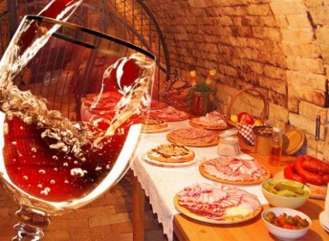 Päť dní s degustáciou vína a zabíjačkou v Bořeticích pre dvoch s neobmedzenou konzumáciou prívlastkového vína.