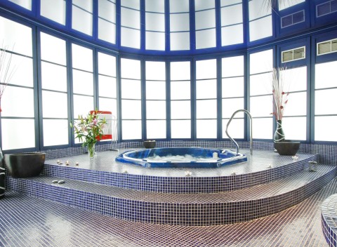 Dámska jazda: Hotel Morris Česká Lípa **** + plná penzia, wellness a procedúry.