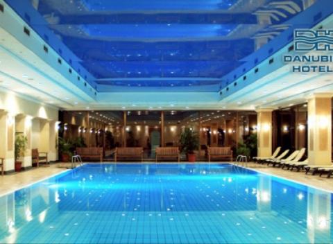 Danubius Grand Hotel Margitsziget**** Superior len 10 minút od centra Budapešti vám zaručí maximálny wellness a relax.