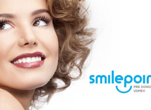 Krásny a žiarivý úsmev. Certifikované bielenie zubov SMILEPOINT na prirodzenej báze bez peroxidu alebo vianočný balíček.