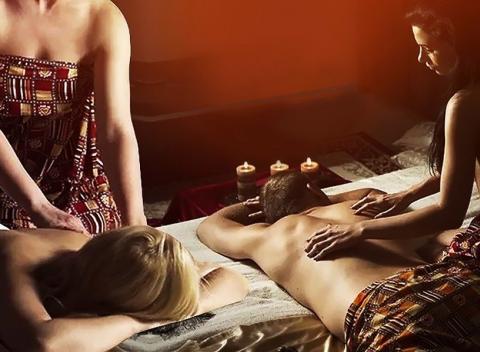 Pohlaďte všetky vaše zmysly a nechajte si vymasírovať celé telo. Vzrušujúca a jedinečná tantrická masáž pre dámy, pánov i páry.