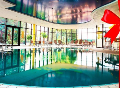 Obľúbené vstupy do wellness centra hotela Holiday Inn v Bratislave s vyhrievaným bazénom, saunami či fitness centrom.