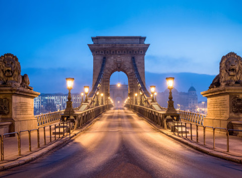 Pohodlie v Mediterran Hoteli Budapest**** s neobmedzeným wellness a dlhou platnosťou.