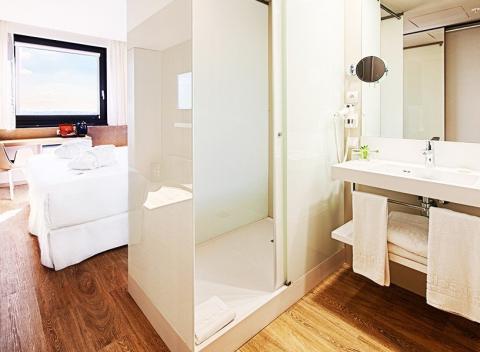 Vyberte sa na výlet do okúzľujúcej Prahy s ubytovaním v pre 2 osoby v komerčnej časti mesta v Hoteli Barceló Praha****.