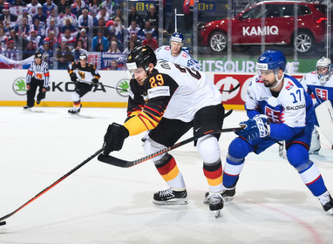 Autobusový zájazd na dvojzápasy na MS v hokeji Slovensko - Česko a Nemecko - Slovensko.