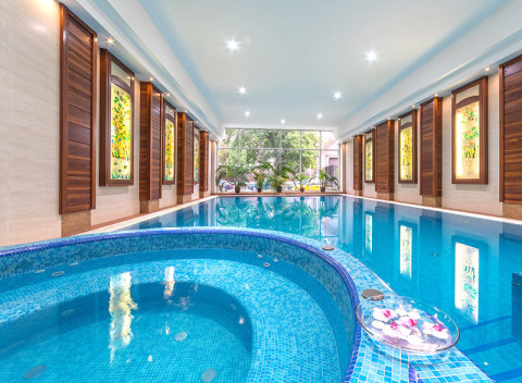 Budapešť v luxusnom hoteli pri centre s neobmedzeným wellness a raňajkami + dieťa do 5,9 rokov.