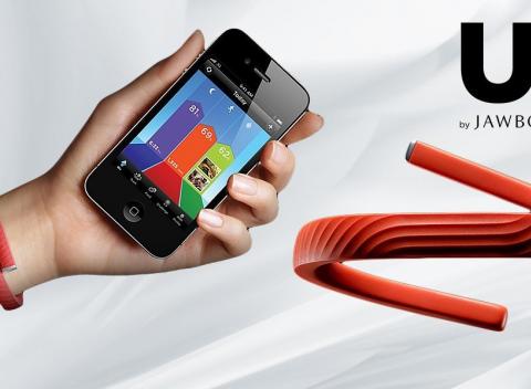 Inteligentný náramok Jawbone. Zmonitoruje vašu celodennú aktivitu a vy sa tak o sebe dozviete kopec zaujímavých informácii. 