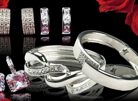 Krásne náramky a náušnice pre dámy s krásnou dušou. Zvýraznite a podčiarknite vašu ženskú krásu luxusnými šperkami. 