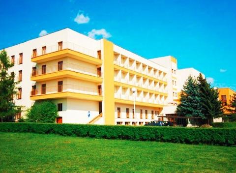 Kúpeľný wellness pobyt s procedúrami podľa výberu v Hoteli Jantár*** v Dudinciach. Doprajte oddych vášmu telu i duši. 